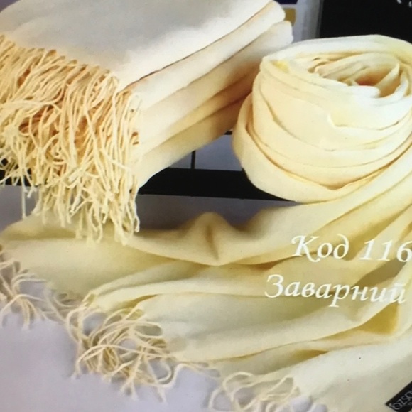 Ivory Pashmina Wrap Large Soft - Picture 1 of 7